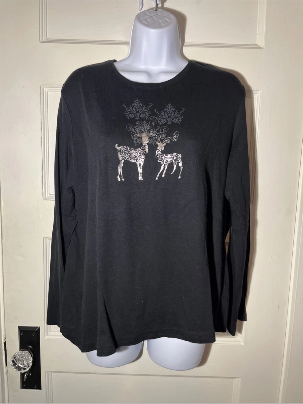 Women’s Shirts Size XL Croft & Barrow Black Holiday Reindeer